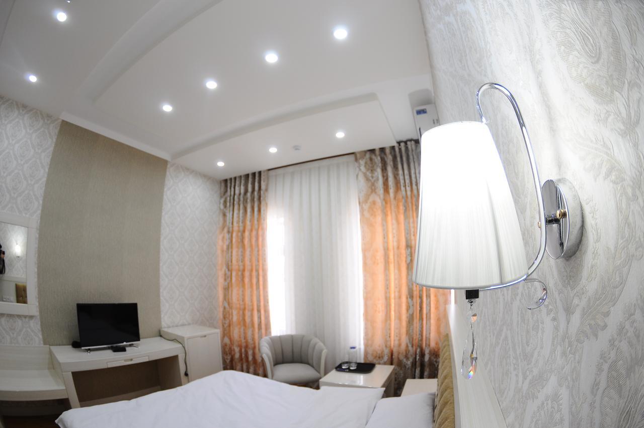 Hotel Afrosiyob Karszy Zewnętrze zdjęcie