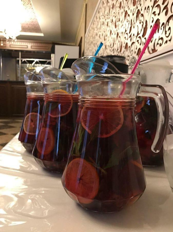 Hotel Afrosiyob Karszy Zewnętrze zdjęcie